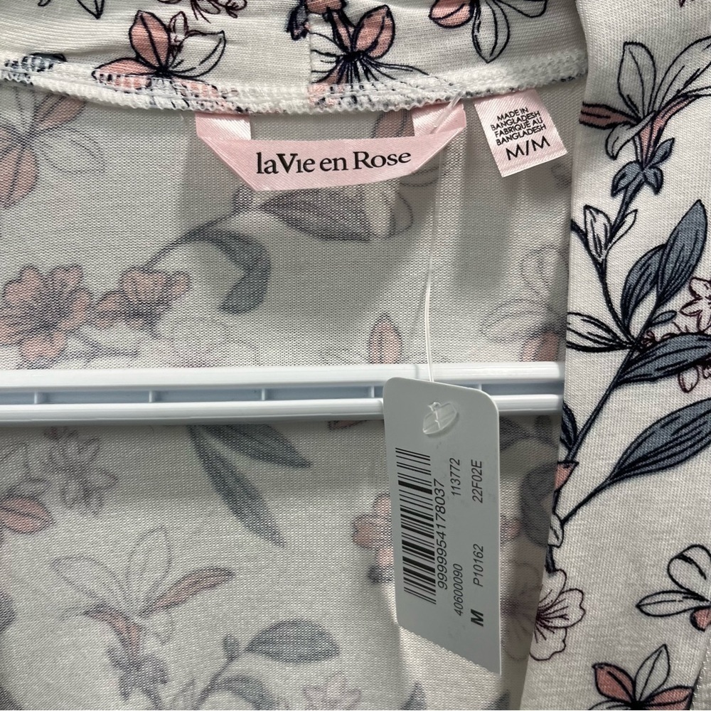 La Vie En Rose Soft jersey kimono with lace trim size medium - Picture 7 of 8